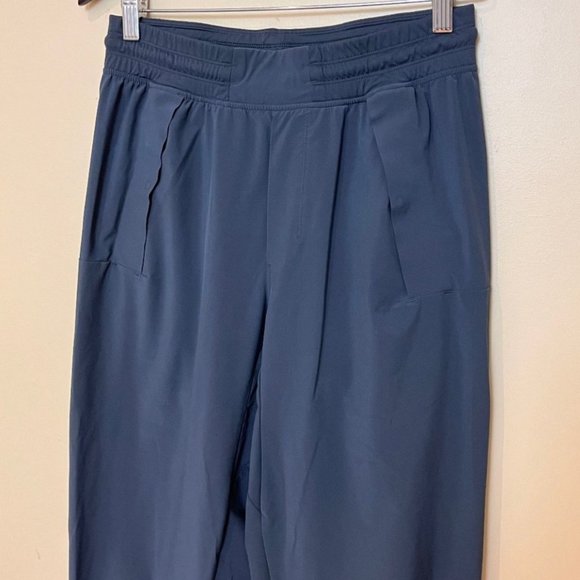 Lululemon Chill Motion grey size S men's pants. Tailored fit. Great condition! - Picture 3 of 8